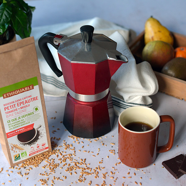 Boissons sans caféine à base de petit épeautre torréfié