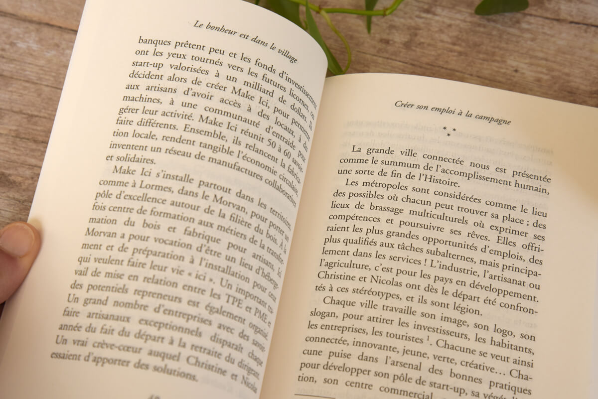 Le bonheur est dans le village - Nicolas Hazard