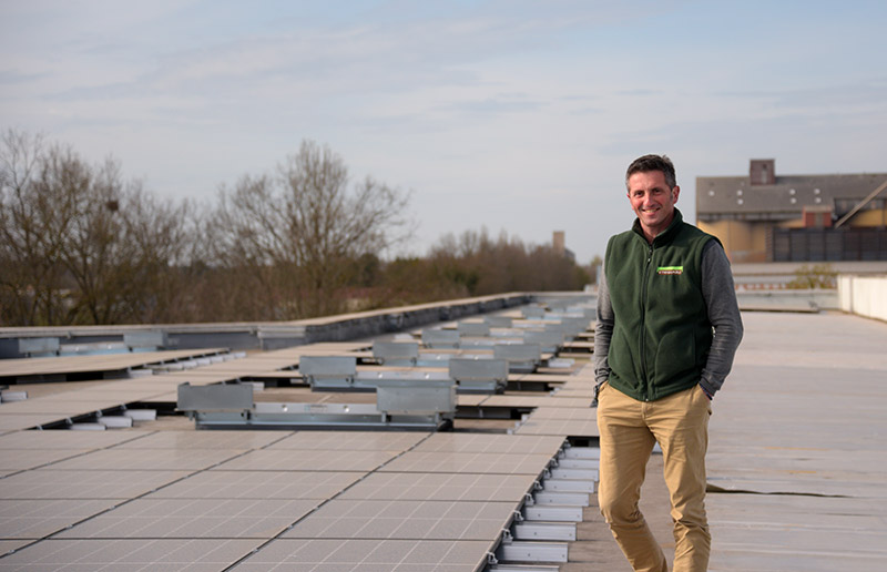 Production d'électricité verte à la chocolaterie Ethiquable - Gers